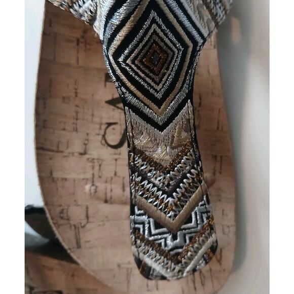 Sam& Libby Sandals Women's 6 .5 Holly Flip Flop Thong Multicolor Embroidery Boho - Picture 3 of 8